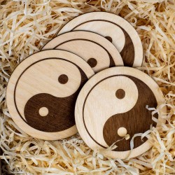 Podkładka podstawka pod kubek Yin Yang 10x10cm drewniana