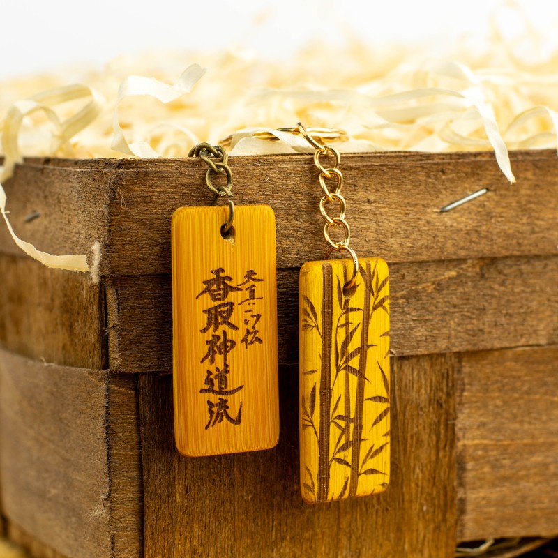 Brelok breloczek do kluczy TAKE bambus