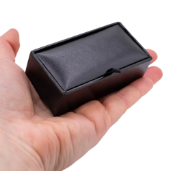 Pudełko Pudełeczko Opakowanie jubilerskie na spinki Czarne z zamszowym środkiem