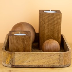 Ozdobny Zestaw 3 Świeczników oraz 2 Kul na podstawce z naturalnego drewna